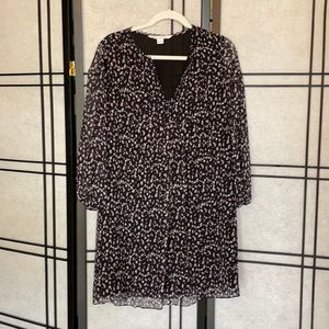 Diane Von Furstenberg Gorgeous printed dress. Great for the holidays!